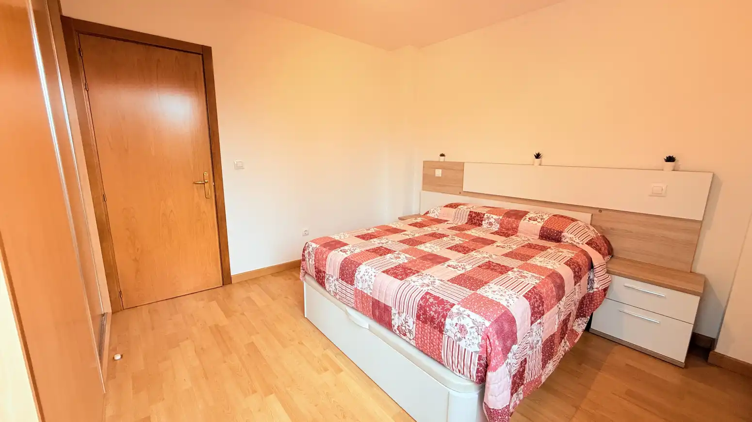 Habitación de Piso en venta en Udías con Calefacción, Jardín privado y Terraza