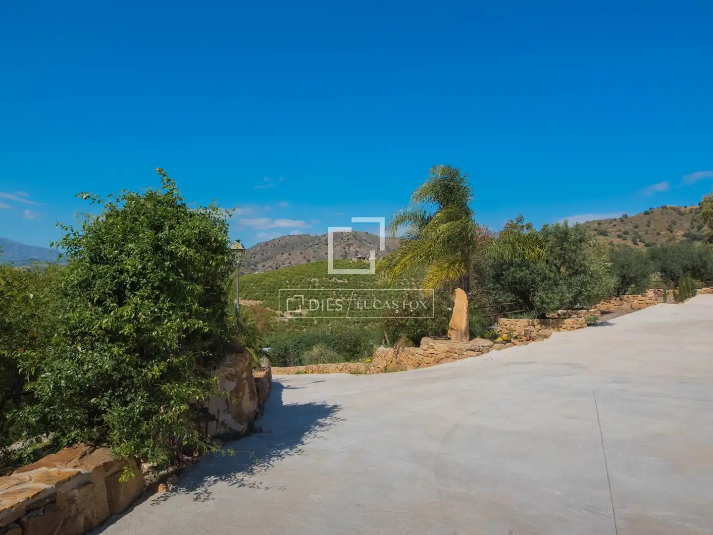 Finca rústica en venda en Ardales amb Aire condicionat, Terrassa i Traster