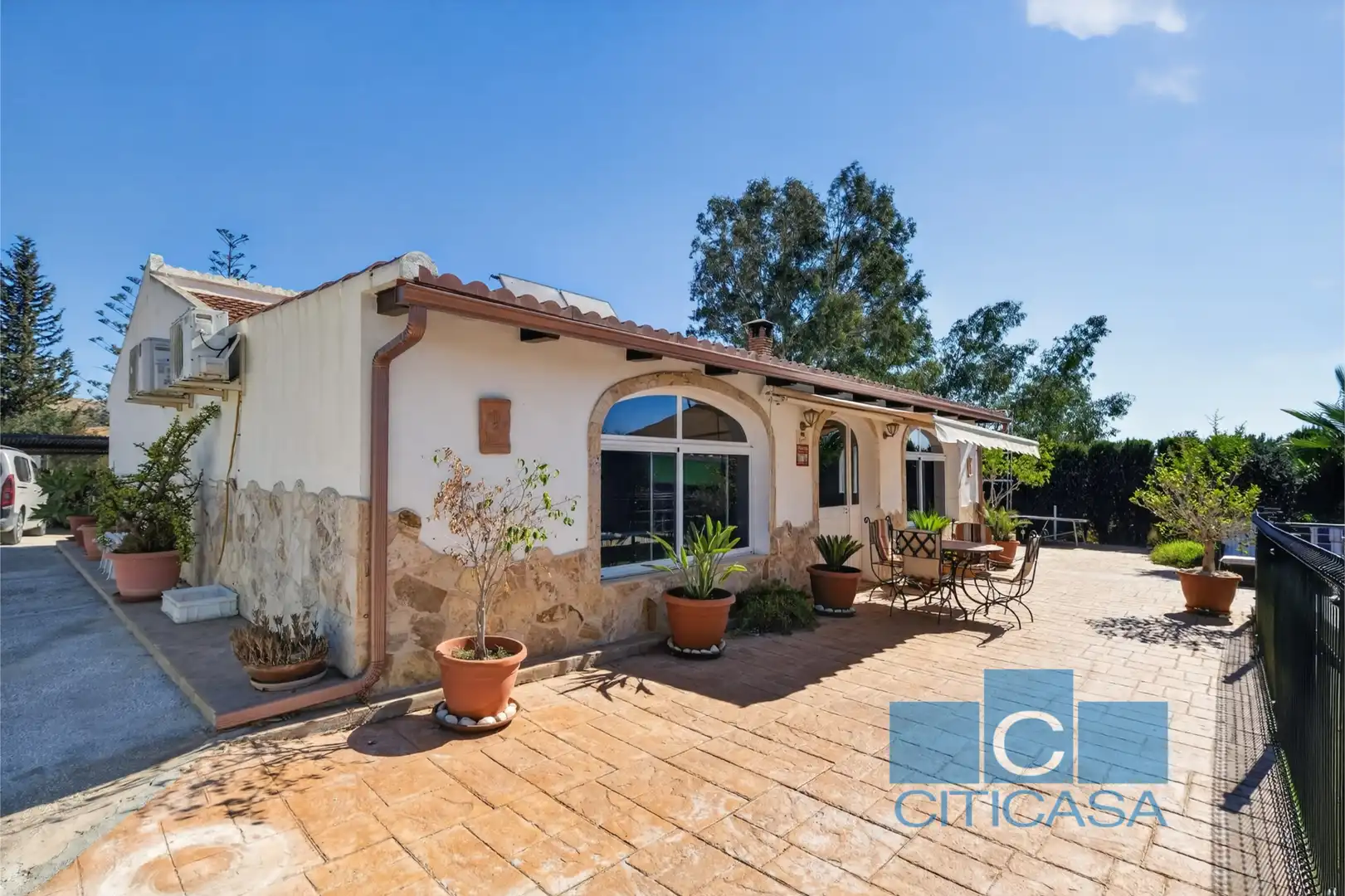 Casa rústica amb piscina en venda a Nueva Aljaima - Las Tres Leguas - Los Mondeños