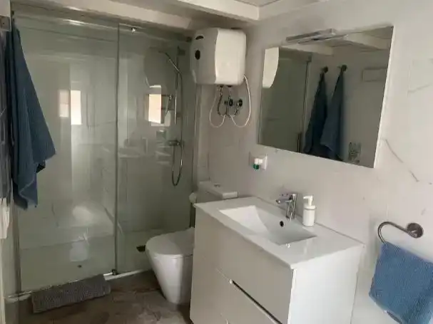 Badezimmer von Wohnungen zur Miete in Níjar mit Klimaanlage