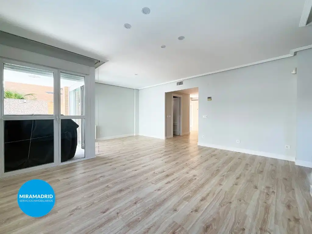 Living room of Detached homes for rent in Paracuellos de Jarama  with Air Conditioner and Swimming Pool