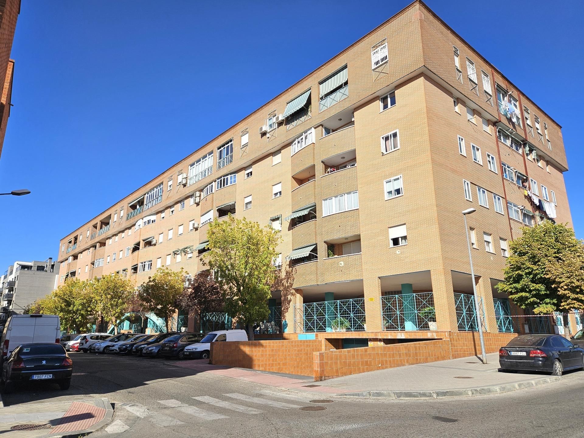 Exterior view of Flat for sale in Valdemoro  with Air Conditioner, Heating and Terrace