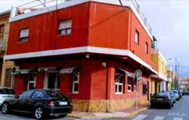 Local comercial en Alquiler en Carrer Trullàs en Alginet
