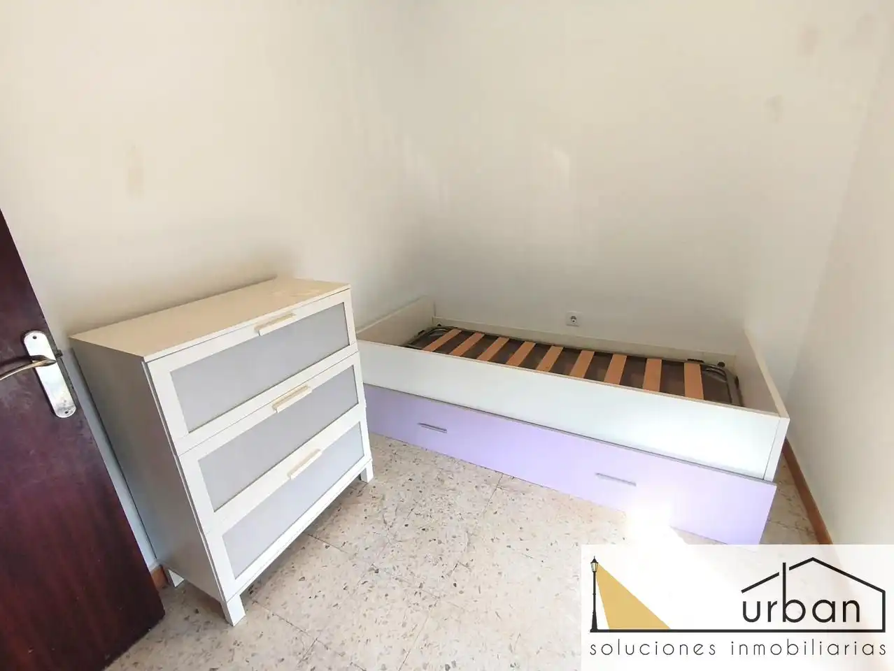 Dormitori de Casa adosada en venda en Chipiona amb Terrassa