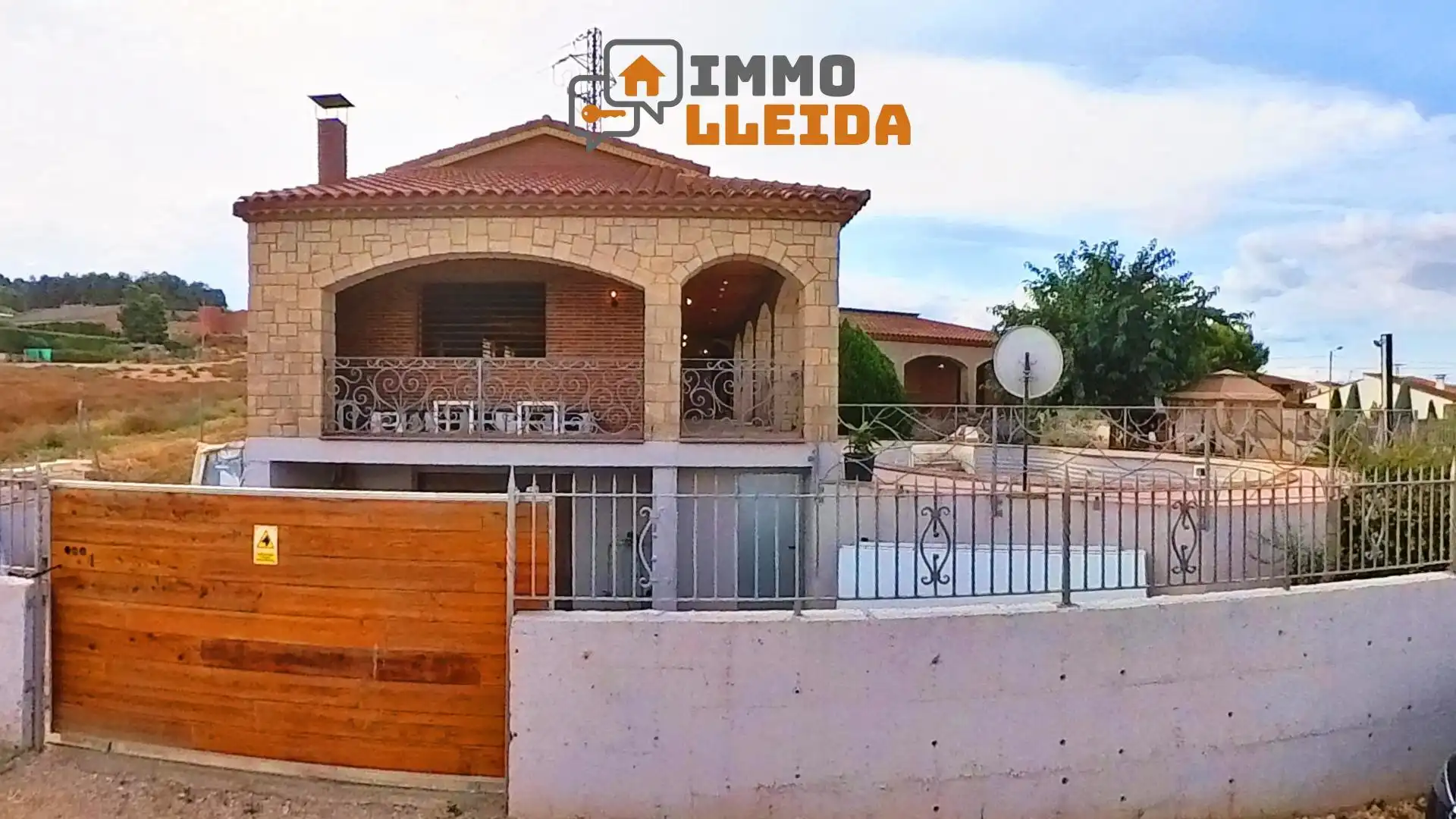 Vista exterior de Casa o chalet en venta en Arbeca con Calefacción, Terraza y Trastero