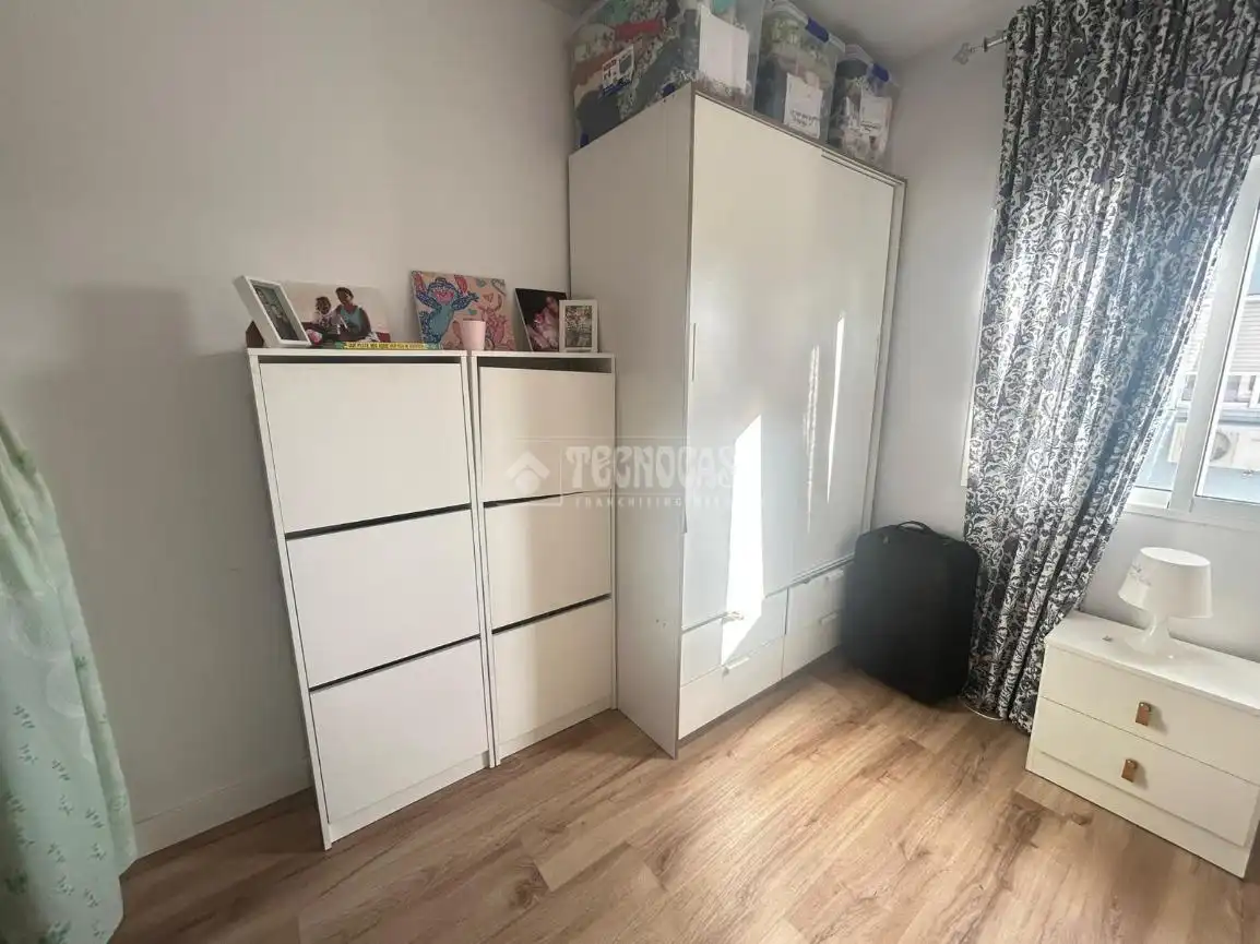 Bedroom of Flat for sale in Sevilla  with Terrace
