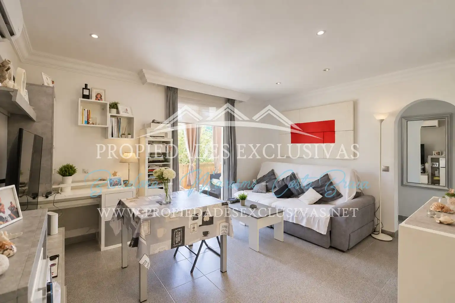 Piso con terraza en venta en Carrer Almería 8, imagen 3