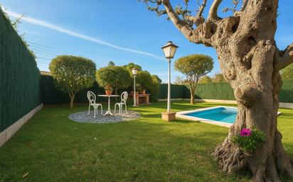 Garden of Single-family semi-detached for sale in El Masnou  with Air Conditioner, Heating and Private garden