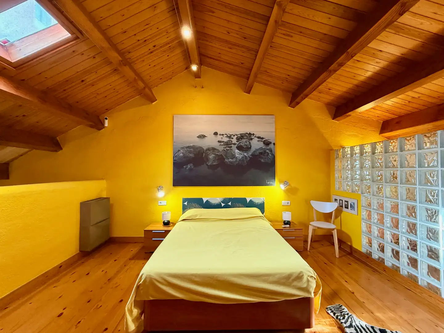 Habitación de Casa adosada en venta en Barcelona con Aire acondicionado, Calefacción y Parquet