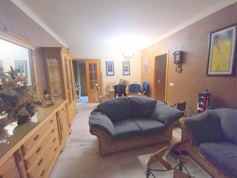 Living room of Flat for sale in Estepona  with Air Conditioner, Heating and Terrace