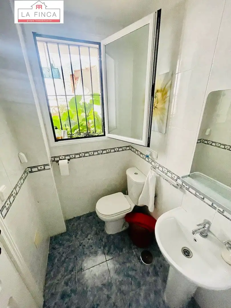 Bathroom of Detached homes for sale in Benalmádena  with Air Conditioner, Terrace and Storage room