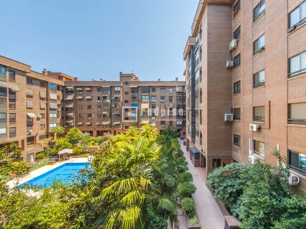 Exterior view of Flat for sale in  Madrid Capital  with Air Conditioner, Heating and Parquet flooring