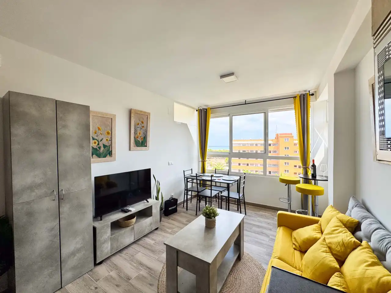 Living room of Apartments for sale in Guardamar del Segura  with Heating, Swimming Pool and Furnished