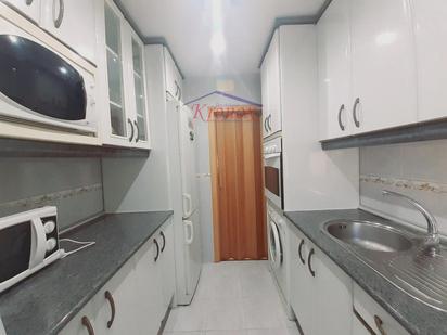 Kitchen of Flat for sale in  Madrid Capital  with Air Conditioner