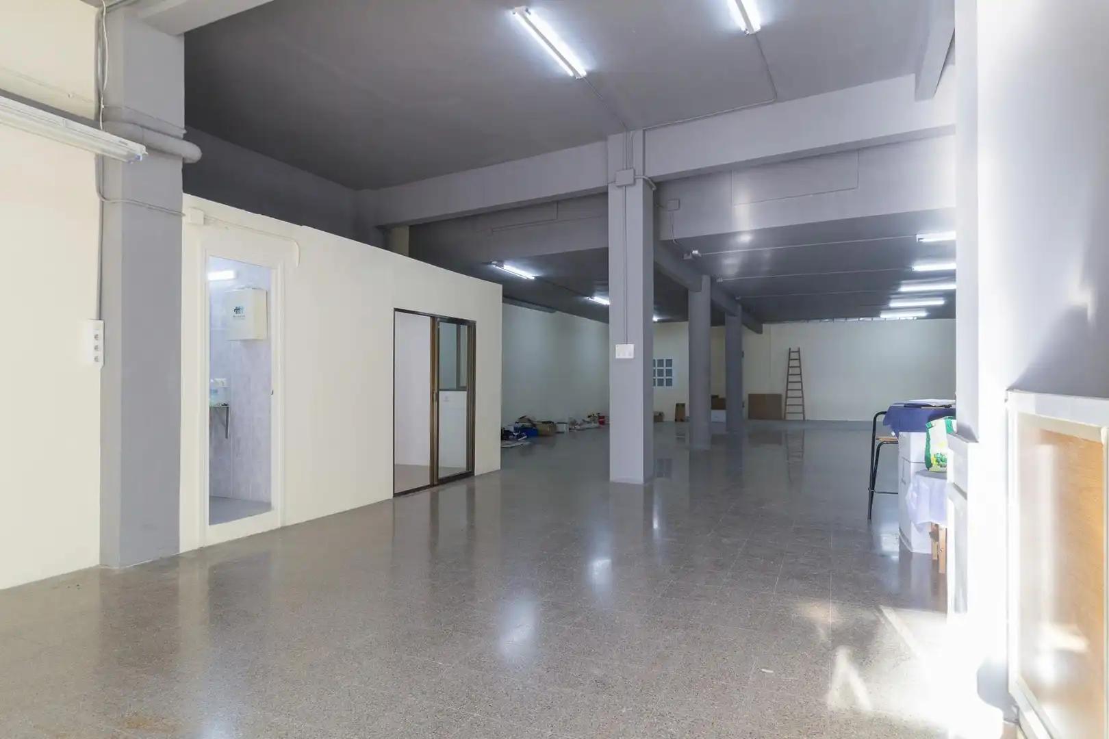 Local en venta en Viladecans