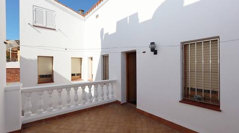 Foto 2 de Casa adosada en venta en Travesia Amics, Centre, Lloret de Mar