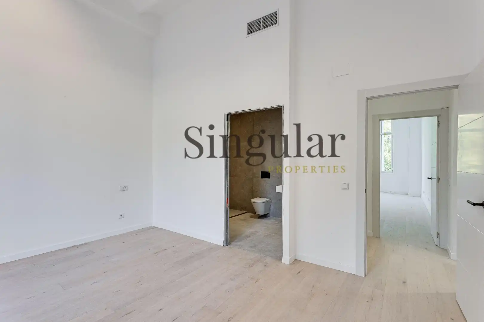 Habitación de Ático en venta en Barcelona con Aire acondicionado, Calefacción y Terraza