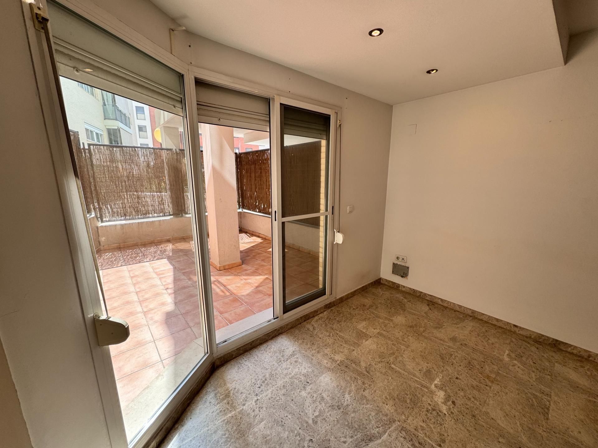 Planta baixa en venda en Paterna amb Aire condicionat, Jardí privat i Terrassa