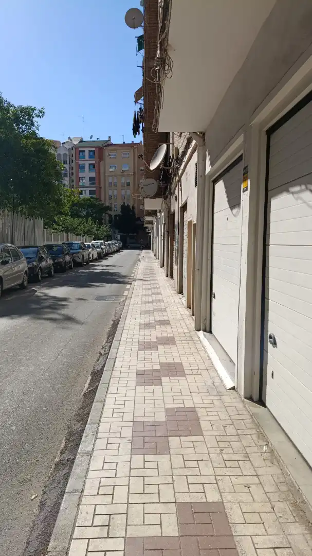 Vista exterior de Local en venta en Málaga