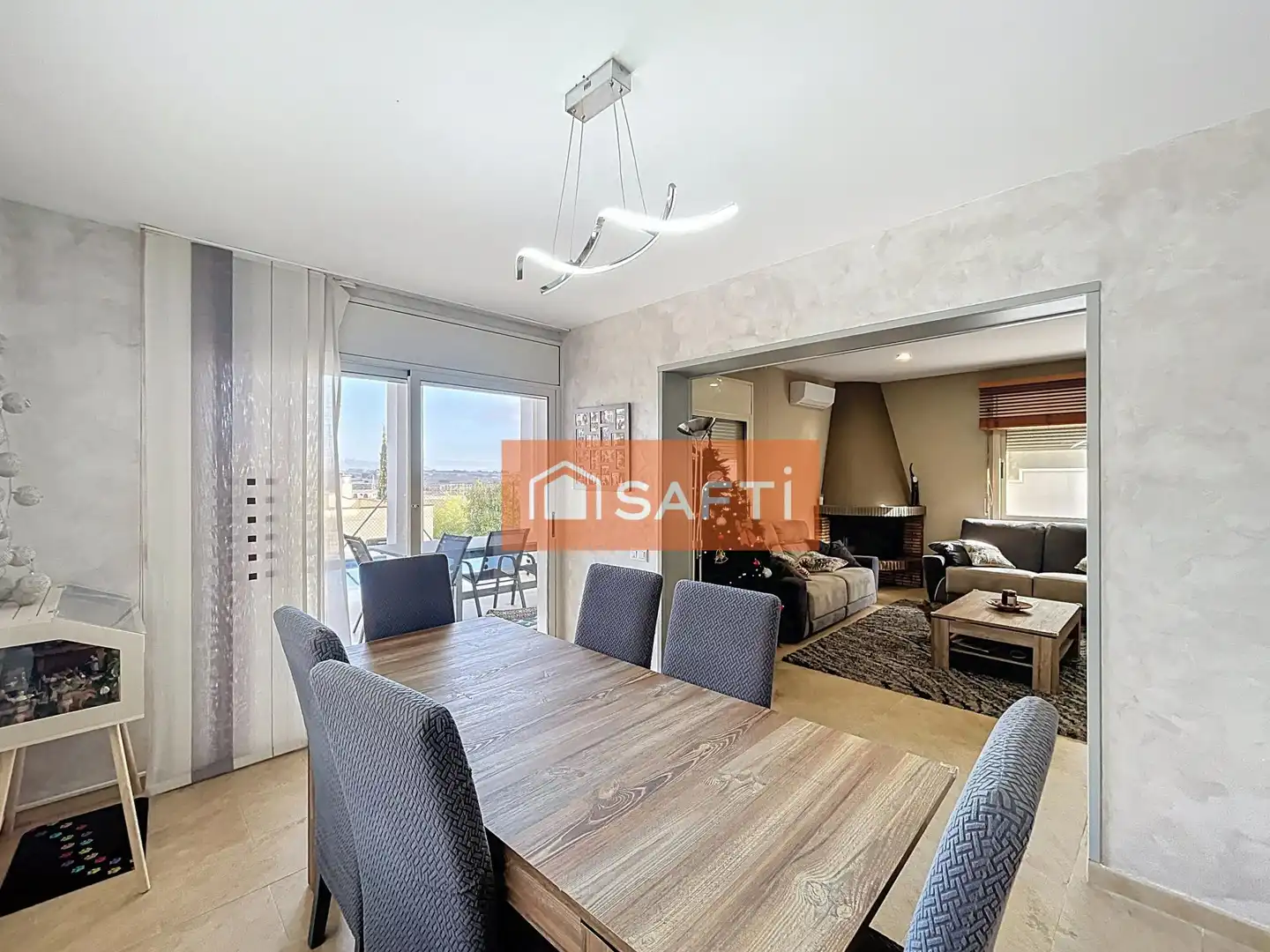 Living room of Houses for sale in Pacs del Penedès  with Air Conditioner, Heating and Terrace