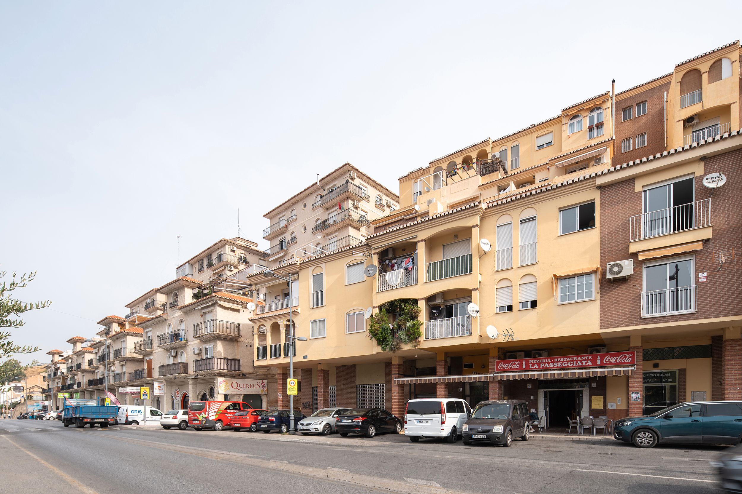 Exterior view of Flat for sale in Cenes de la Vega  with Air Conditioner, Terrace and Furnished