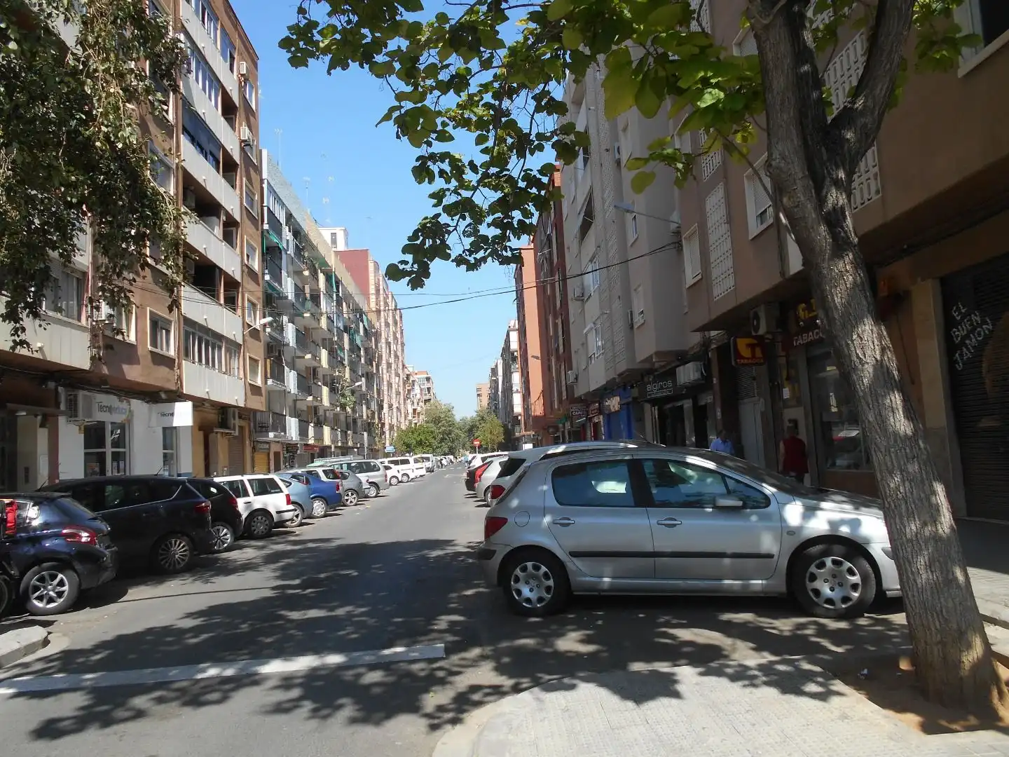 Exterior view of Flat for rent in Valencia  with Air Conditioner, Heating and Terrace