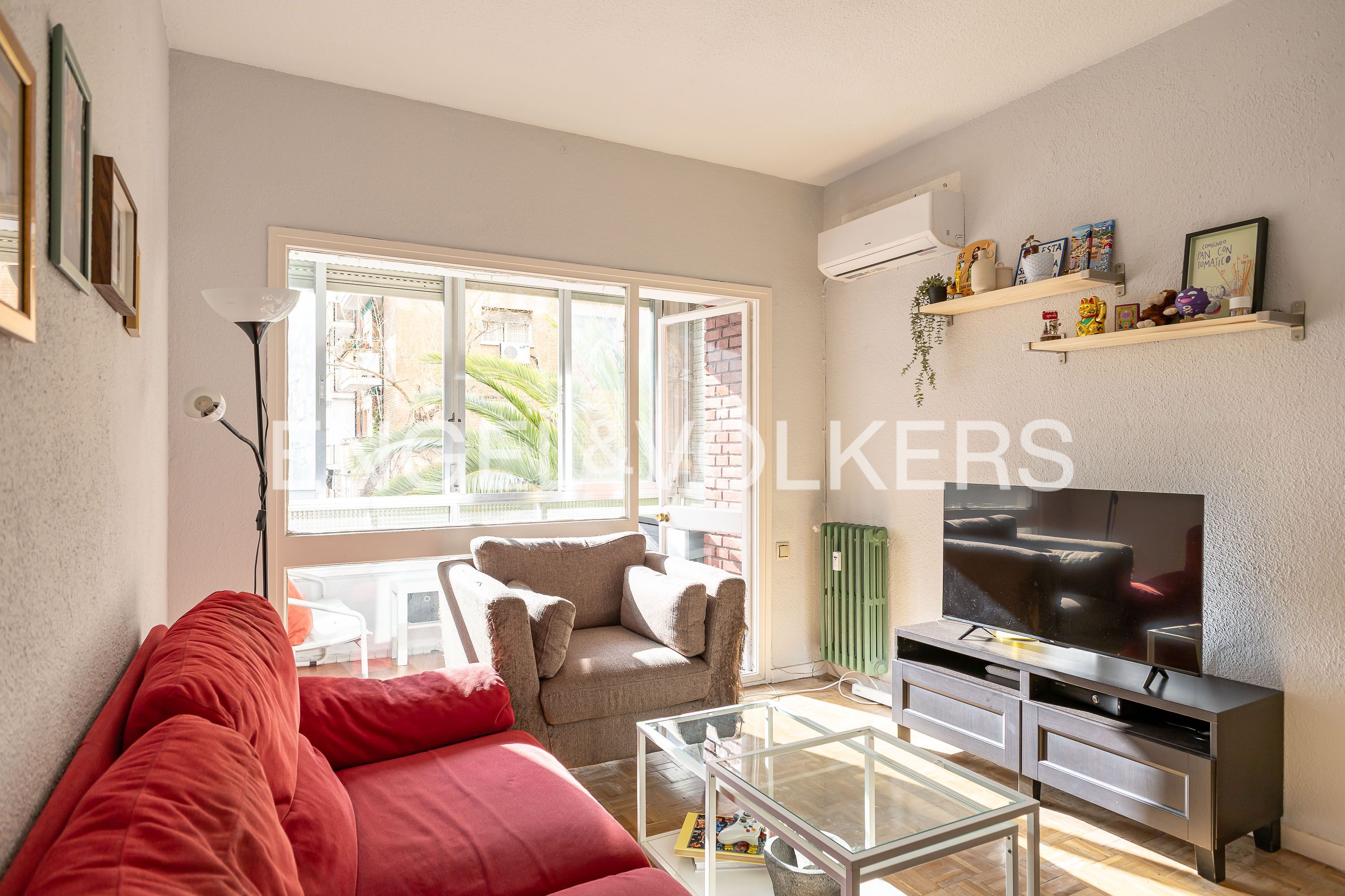 Exterior view of Apartment for sale in  Madrid Capital  with Air Conditioner, Heating and Terrace