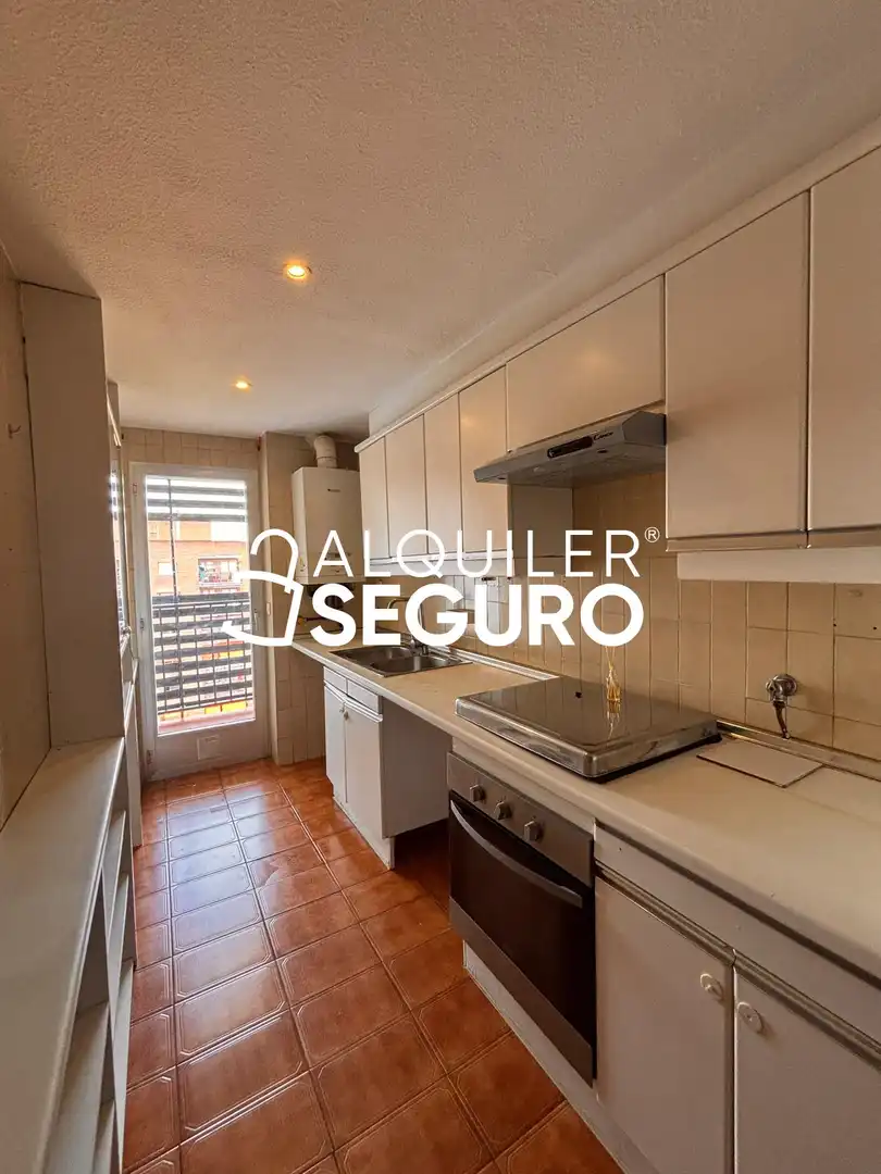 Kitchen of Flat for rent in Madrid  with Heating and Terrace