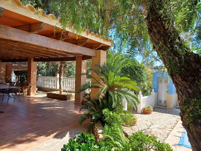 Casa-chalet en Alquiler en El Fenazar - Campotéjar