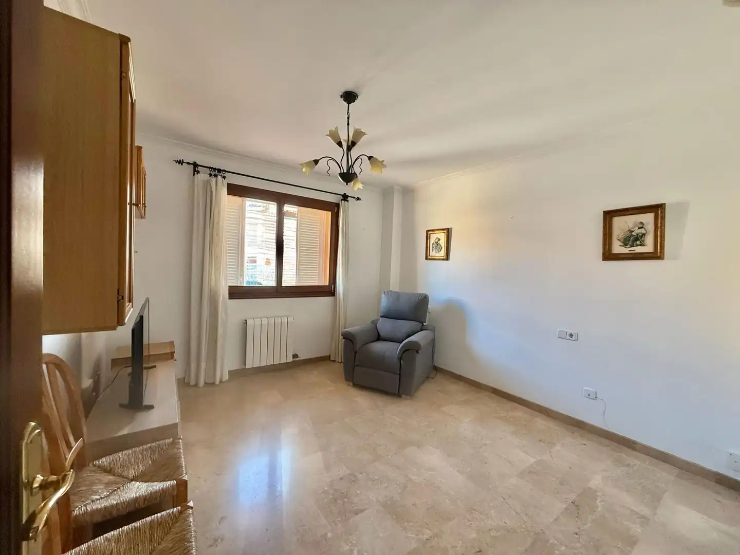 Sala d'estar de Casa o xalet de lloguer en  Palma de Mallorca amb Aire condicionat, Terrassa i Balcó