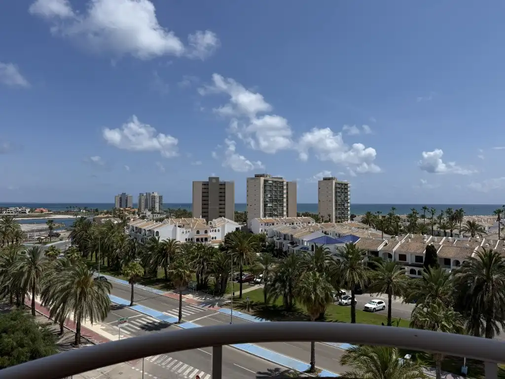 Vista exterior de Apartamento en venta en La Manga del Mar Menor con Piscina