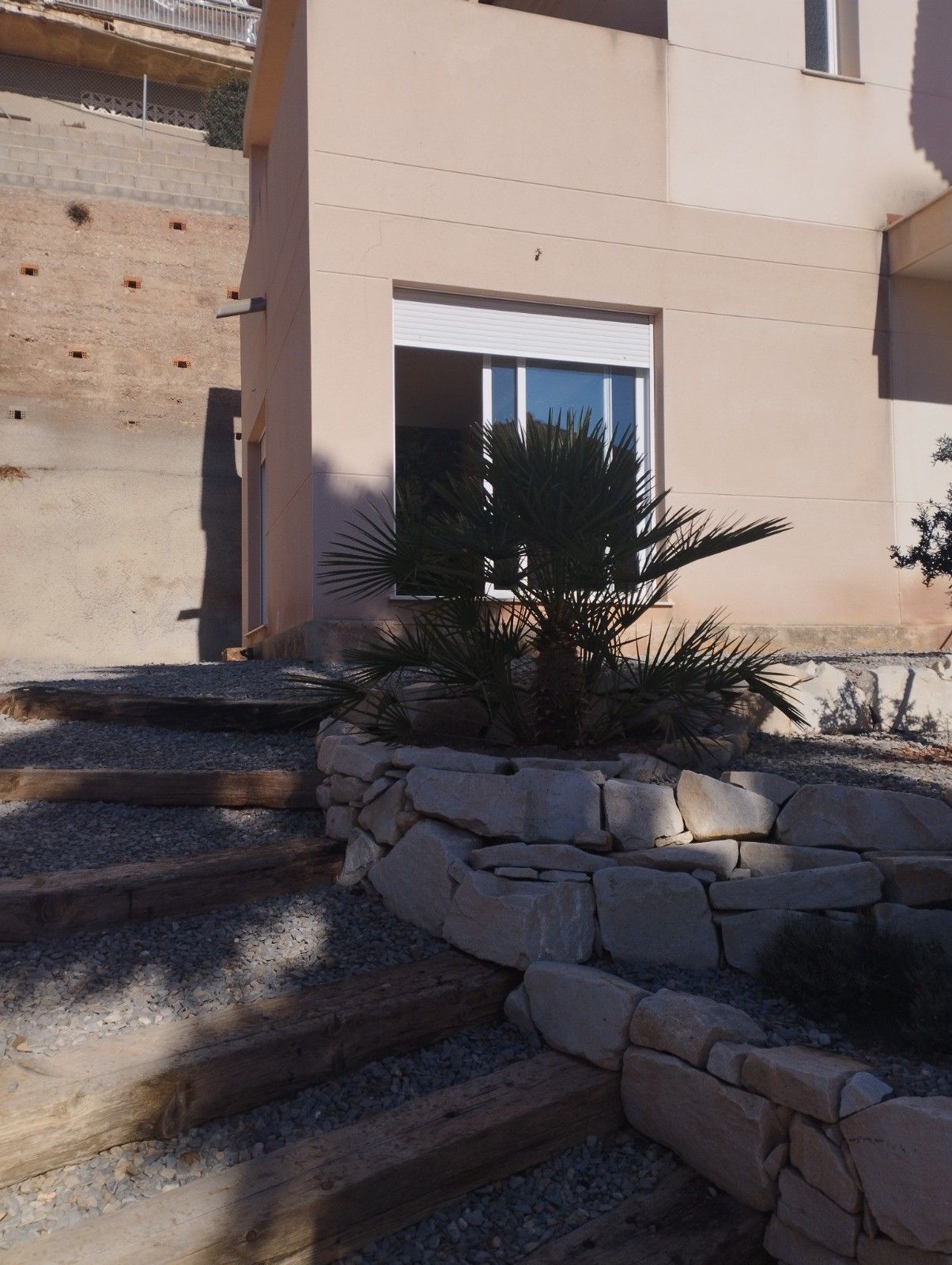Vista exterior de Casa o xalet de lloguer en Serra amb Calefacció, Jardí privat i Terrassa