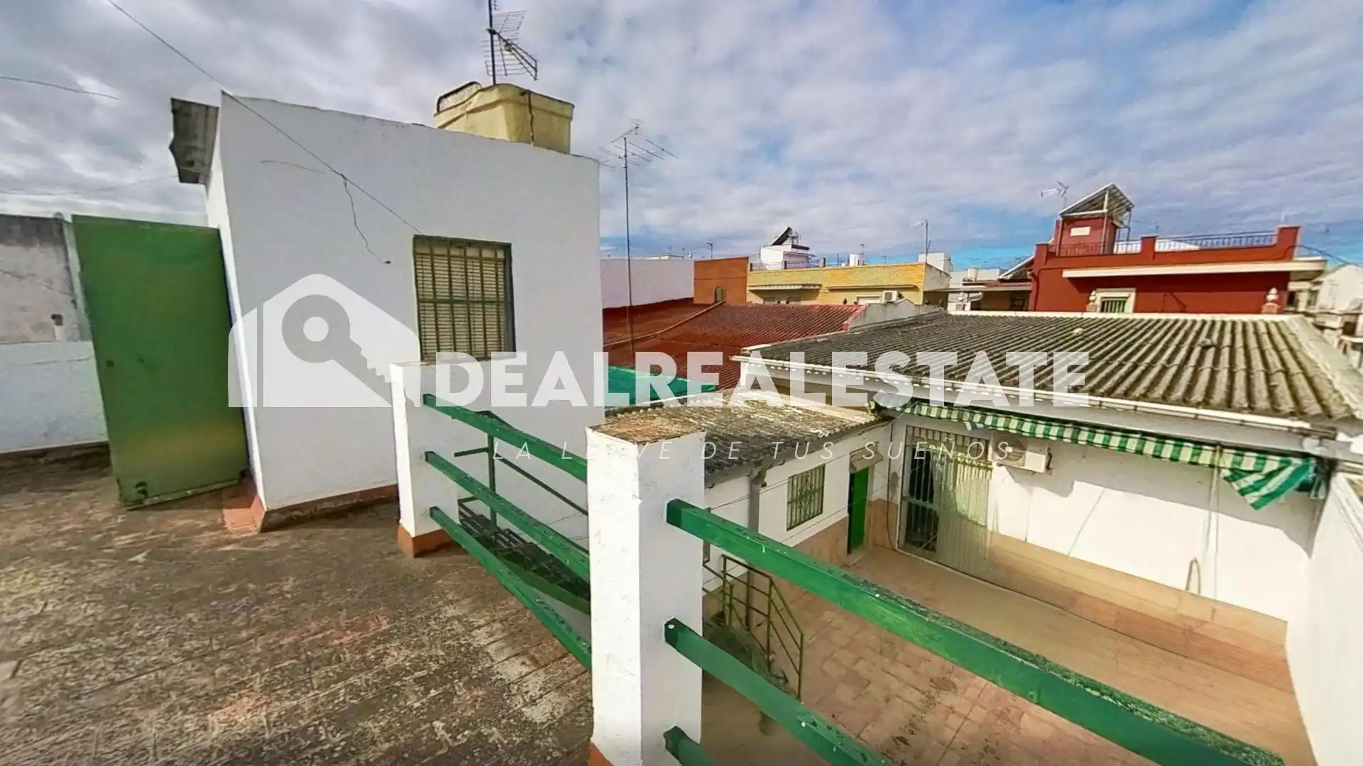 Exterior view of Houses for sale in Brenes  with Air Conditioner, Terrace and Storage room