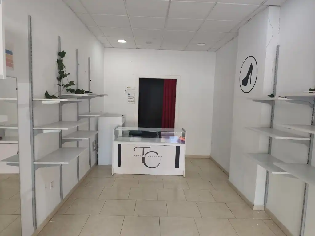 Commercial properties for rent in Plaza Fontiveros, Barrio de Zaidín