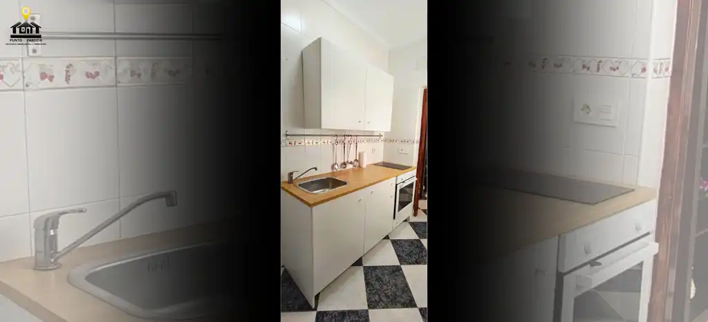 Cuina de Casa o xalet en venda en Bollullos Par del Condado amb Aire condicionat, Moblat i Rentadora