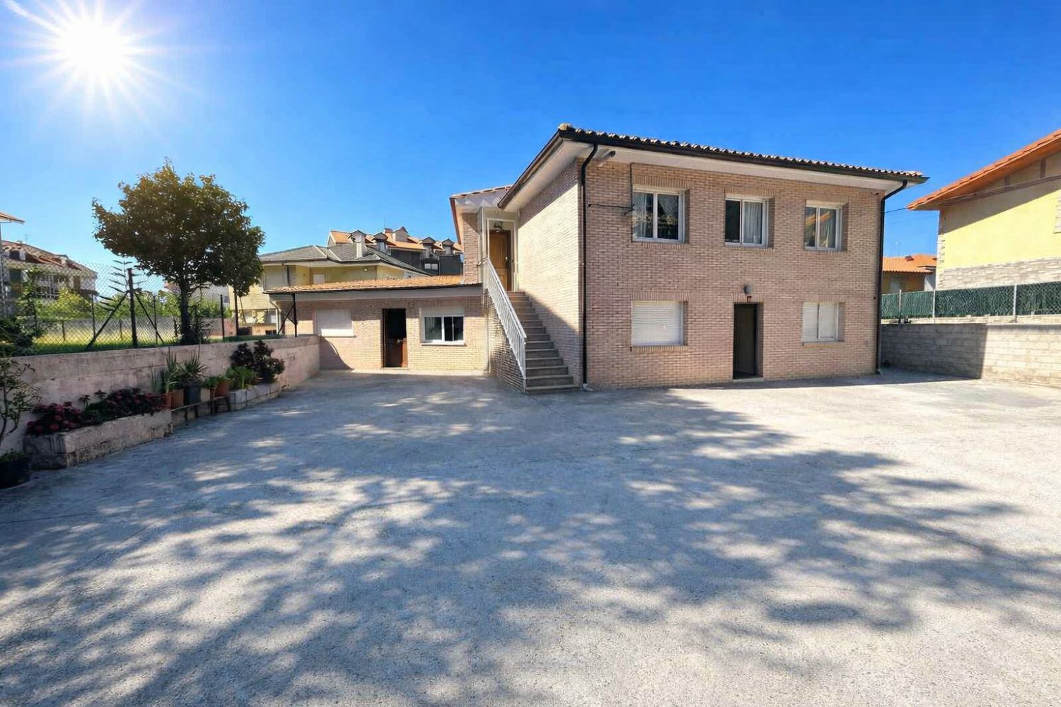 Vista exterior de Casa o xalet en venda en Noja amb Calefacció, Terrassa i Traster