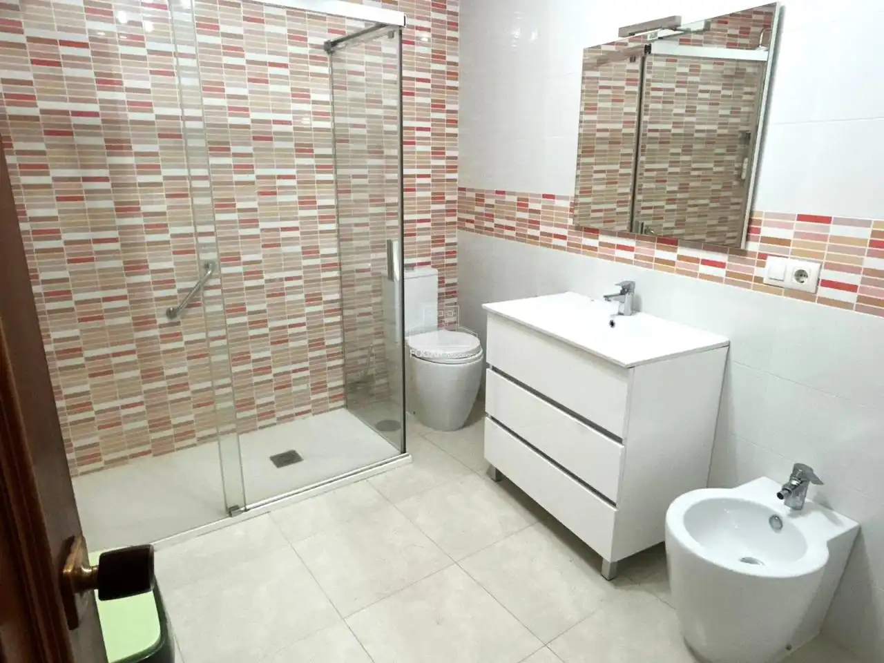 Bathroom of Flat for sale in Vilagarcía de Arousa  with Heating, Furnished and Balcony