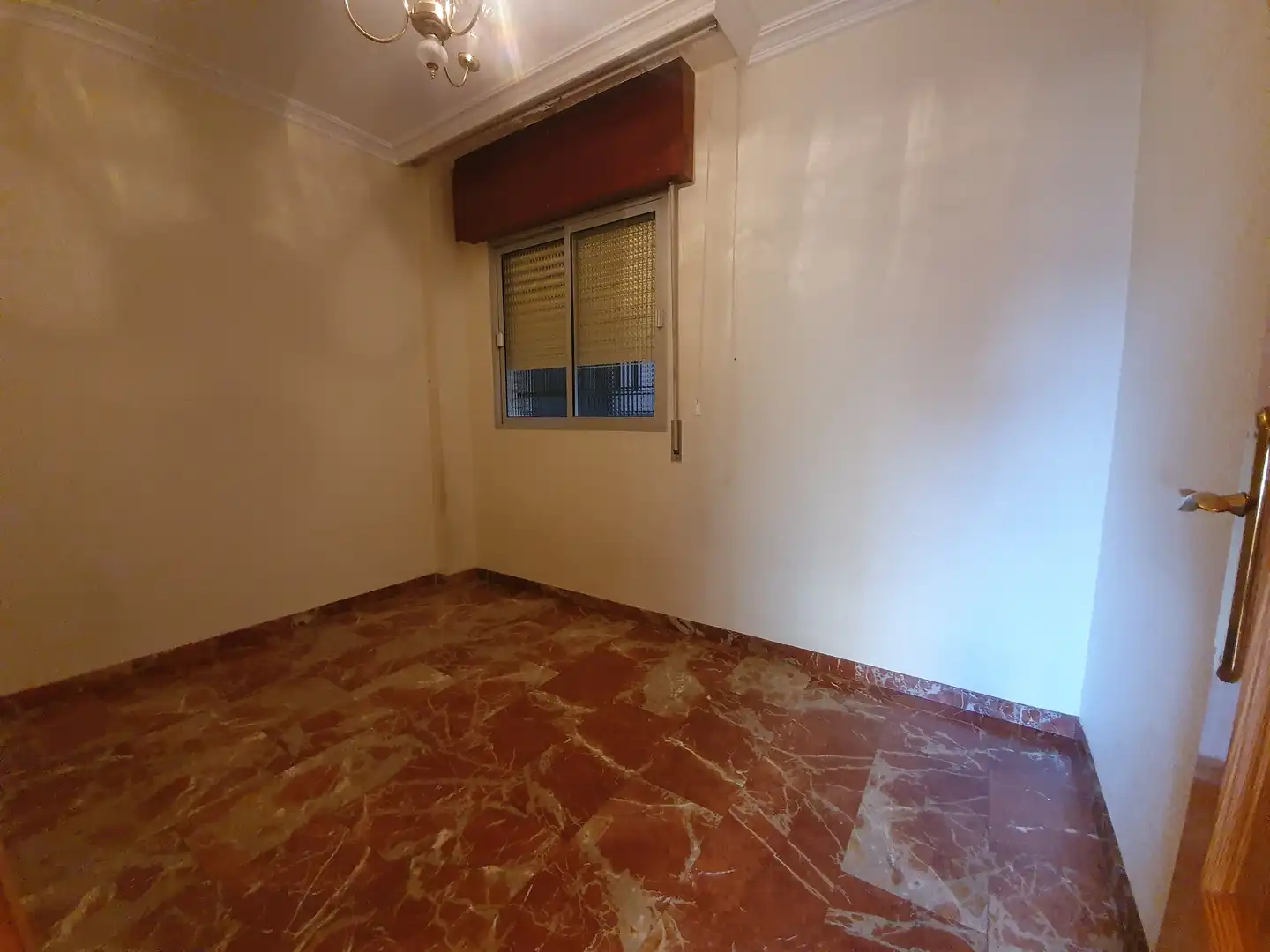 Habitación de Piso en venta en Guadix con Balcón