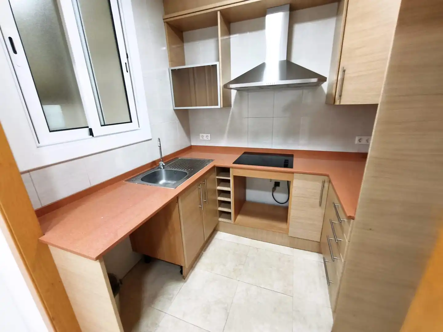 Cocina de Planta baja en venta en Terrassa con Calefacción, Jardín privado y Parquet