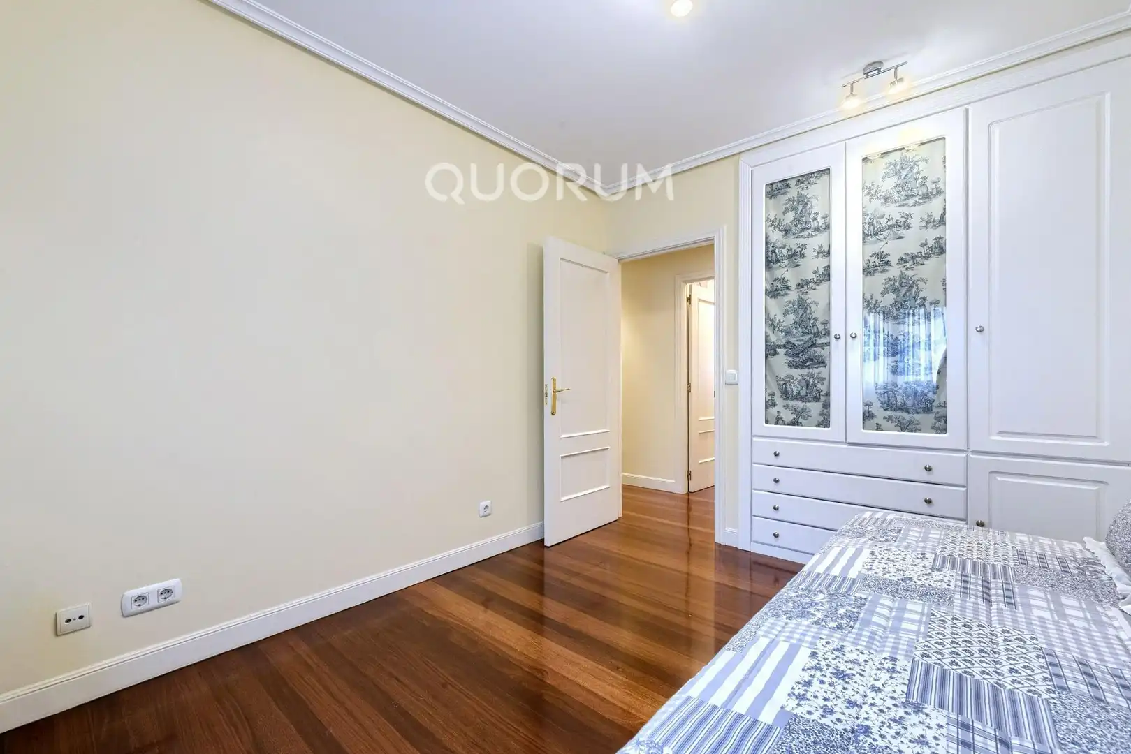 Habitación de Piso en venta en Barakaldo  con Calefacción, Trastero y Amueblado