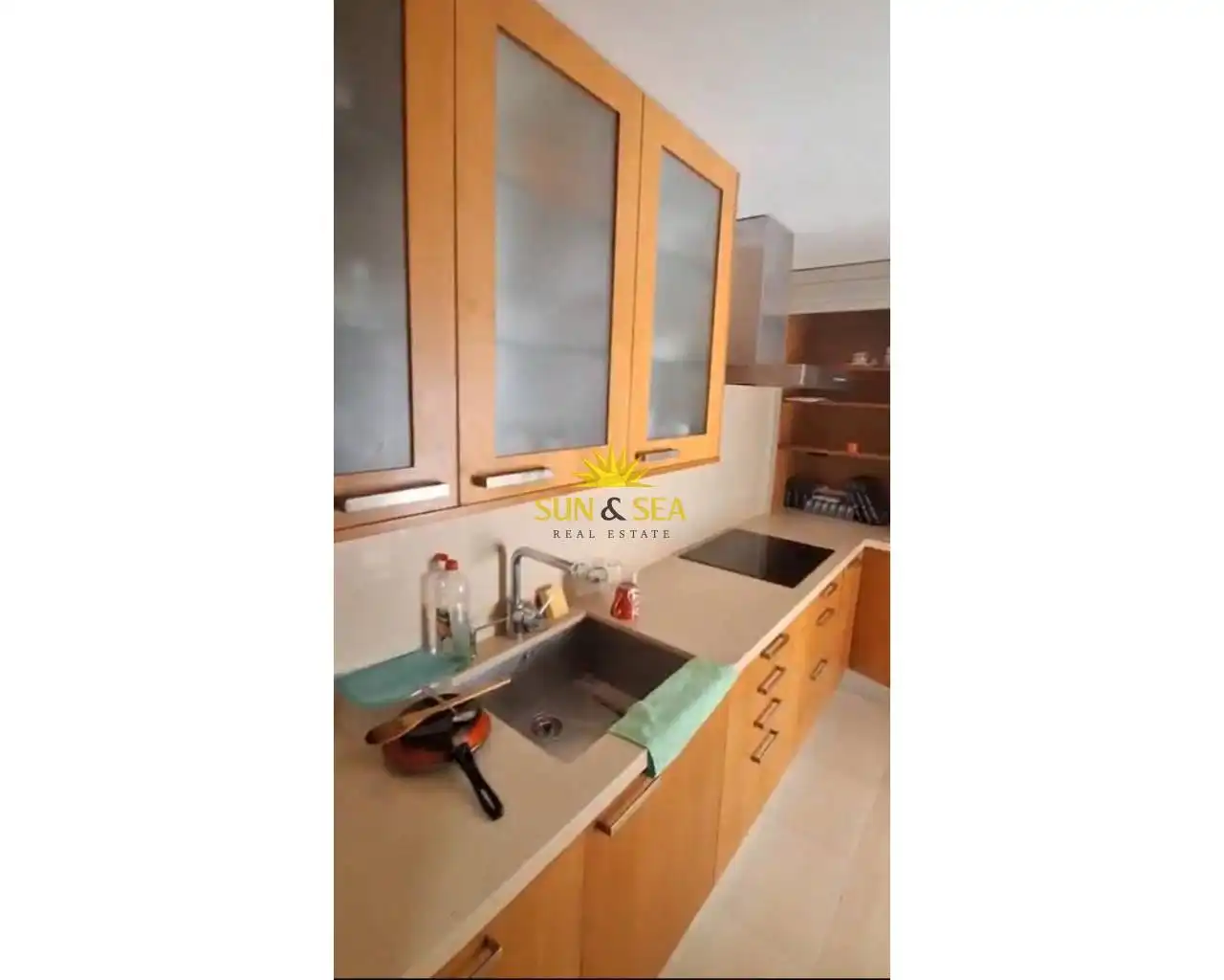 Cuina de Apartament de lloguer en Alicante / Alacant amb Aire condicionat, Terrassa i Moblat