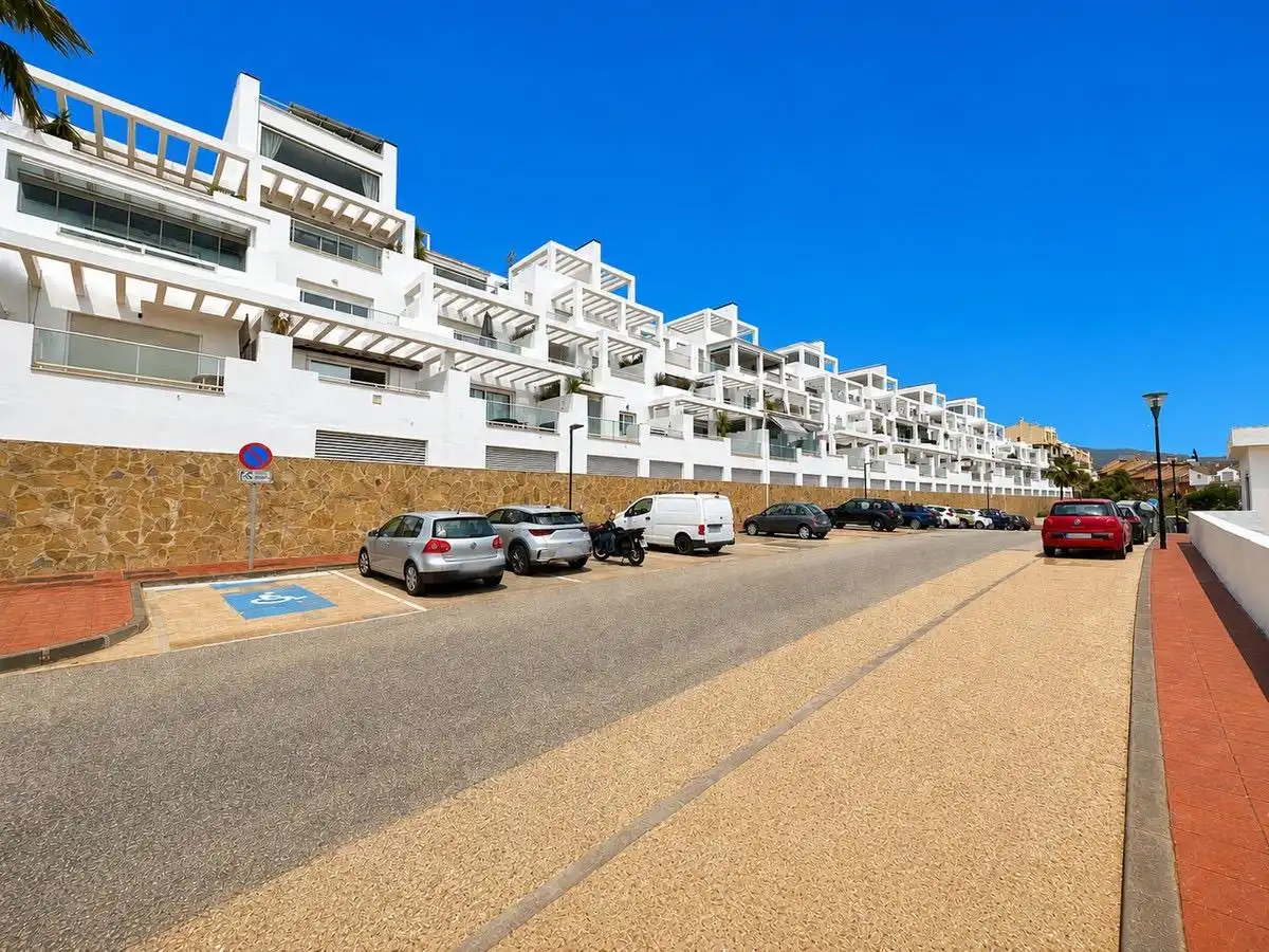 Aparcament de Pis en venda en Benalmádena amb Terrassa