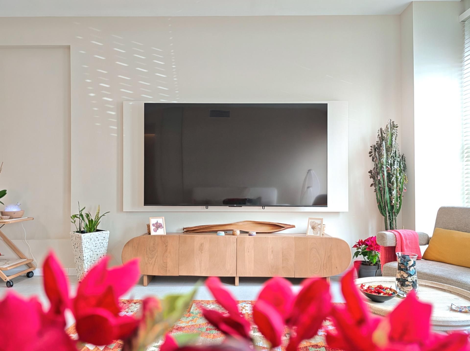 Living room of Flat for sale in  Almería Capital  with Air Conditioner, Furnished and Alarm