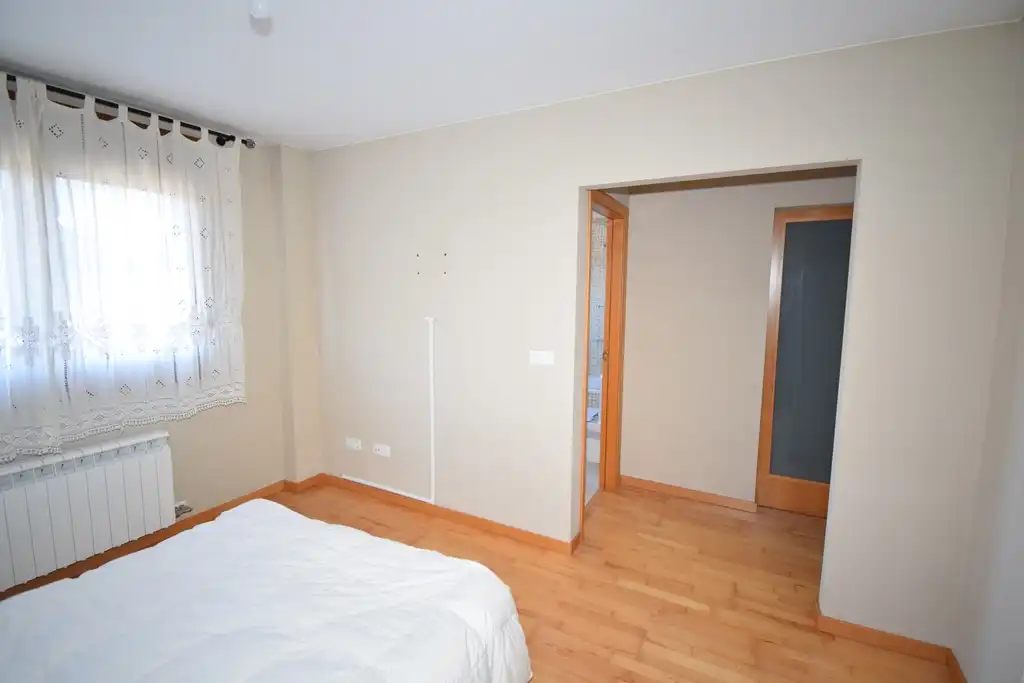 Habitación de Casa adosada en venta en Miño con Calefacción, Jardín privado y Amueblado