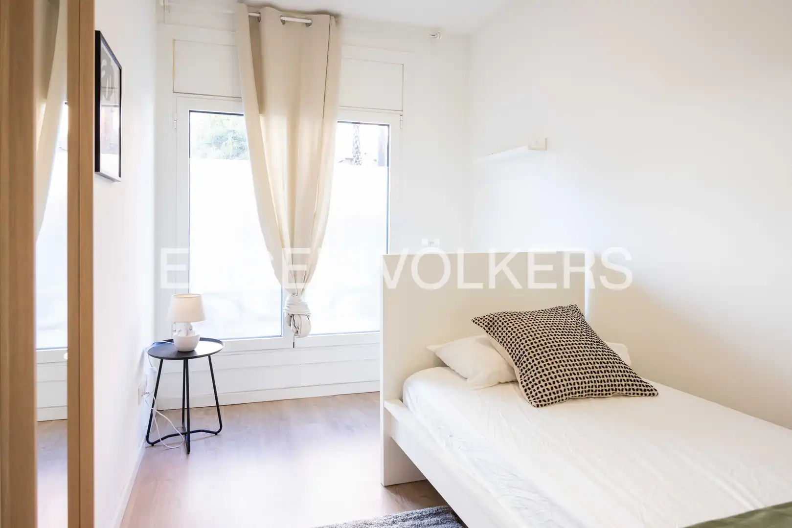 Bedroom of Flat for sale in Barcelona  with Air Conditioner, Heating and Private garden