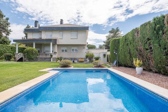 Casa-chalet en Venta en Urbanizacion Colonia San Lamberto en Venta del Olivar