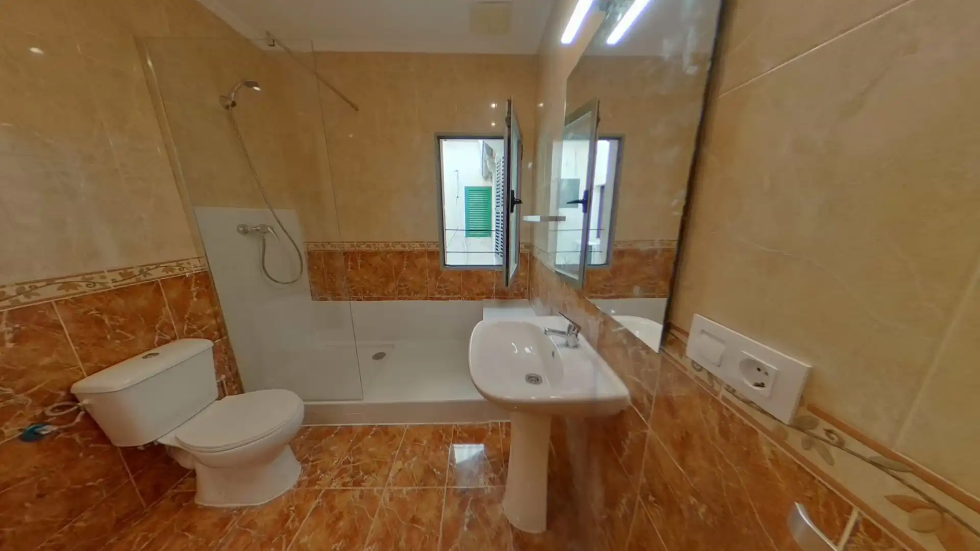 Baño de Piso en venta en  Palma de Mallorca con Parquet