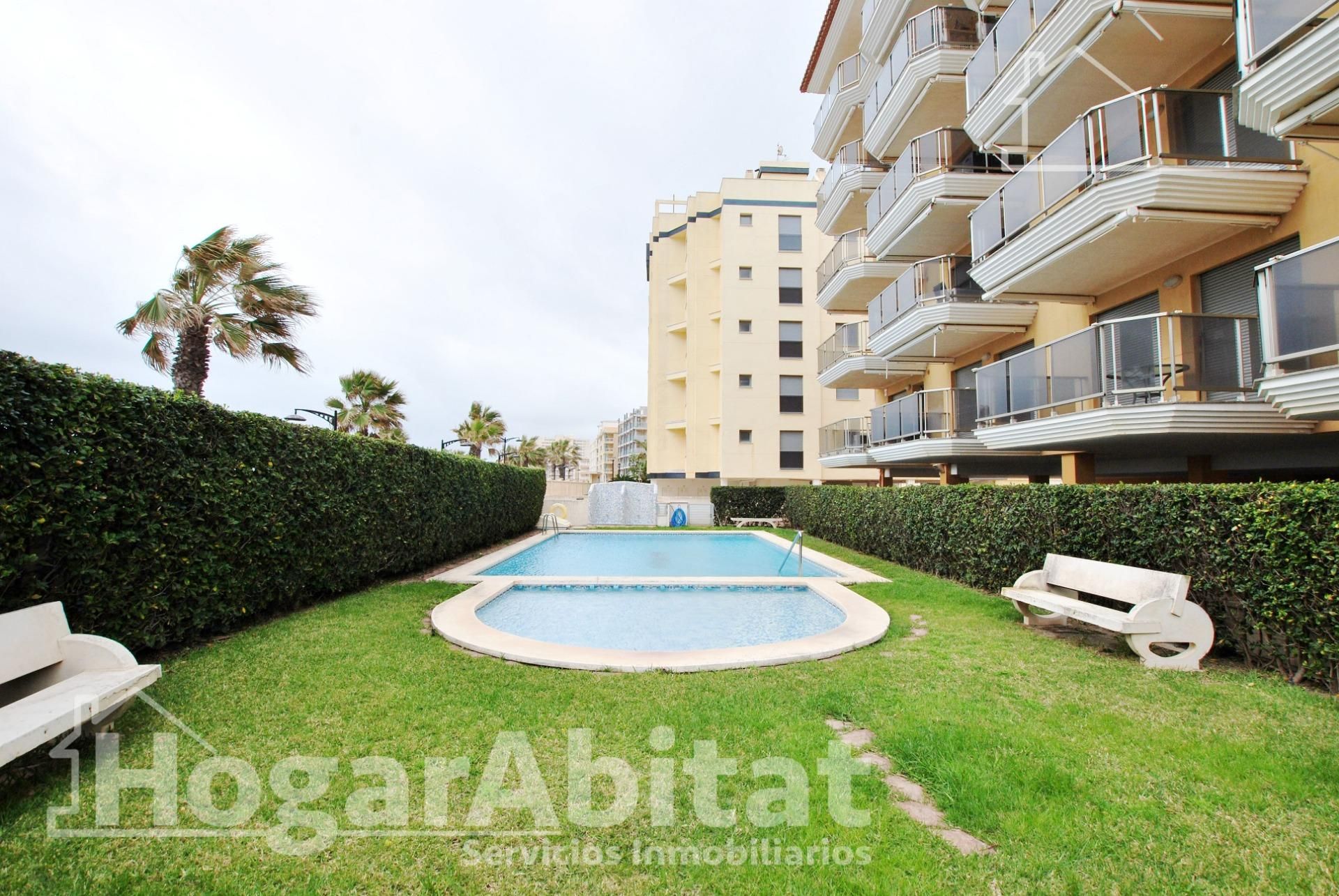 Swimming pool of Flat for sale in Guardamar de la Safor  with Air Conditioner, Heating and Private garden