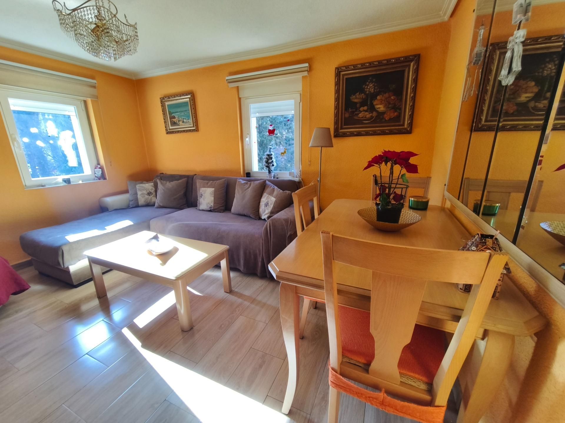 Sala de estar de Piso en venta en  Madrid Capital con Balcón