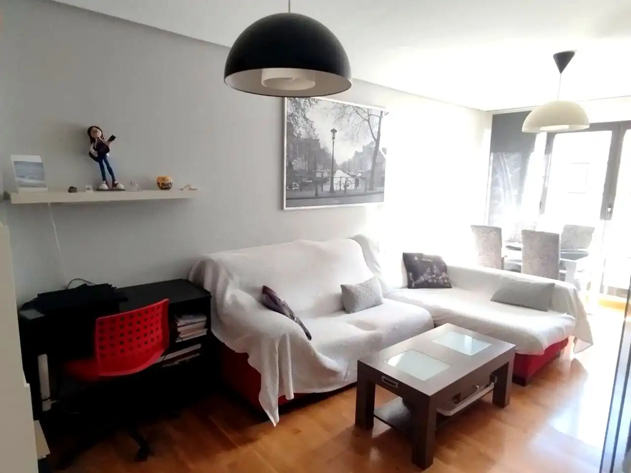 Wohnzimmer von Wohnungen zum Verkauf in Lardero mit Heizung, Parkett und Abstellraum